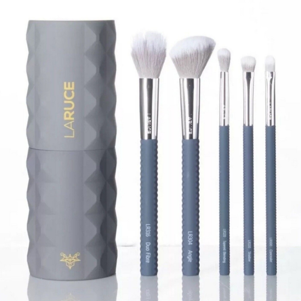 LARUCE 5 Piece Brush Set with Travel Case (Grey) NIP